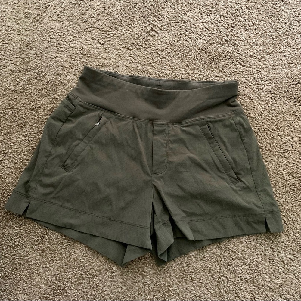Athleta Women’s Trekkie North Short Size 0